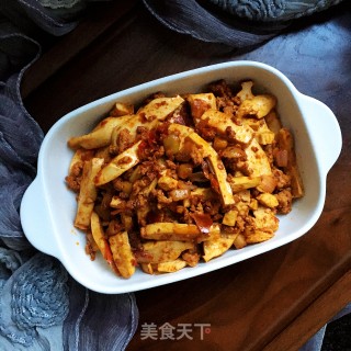 香辣肉末炒豆干的做法