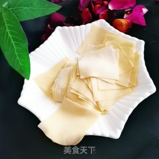 馄饨皮的做法
