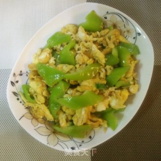 鸡蛋炒尖椒的做法