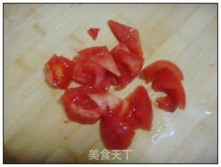 西红柿面疙瘩汤的做法步骤：2