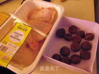 栗子烧鸡腿的做法步骤：1