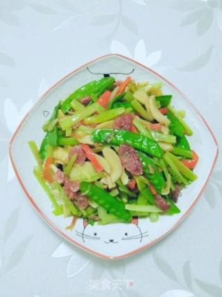 芹菜炒腊味的做法