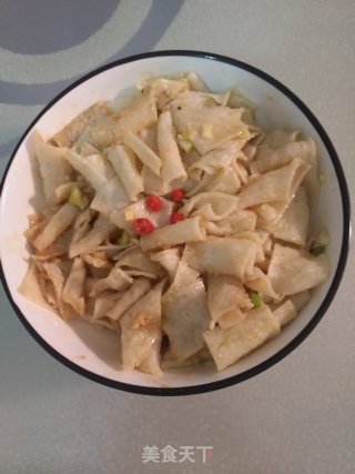 凉拌荞麦片的做法