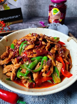 红椰菜炒肉丝的做法