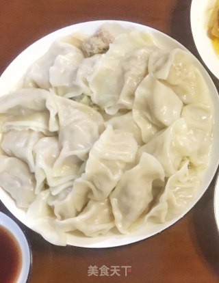 东北酸菜猪肉饺子的做法