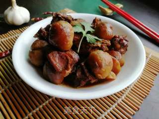 板栗烧鸡的做法