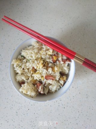 火腿鸡蛋炒饭