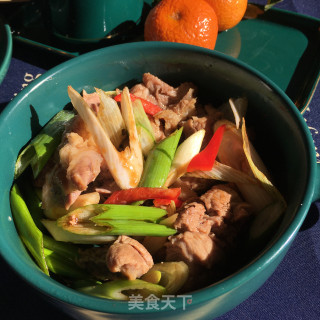 葱香剔骨肉的做法