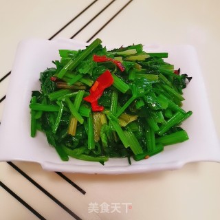 炝炒芹菜的做法