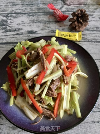 “清肠食谱”玉带牛肉丝
