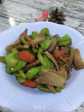 尖椒炒黑猪肉的做法