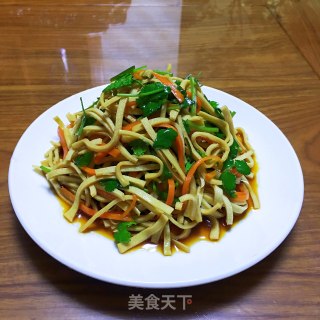 香菜拌豆皮的做法