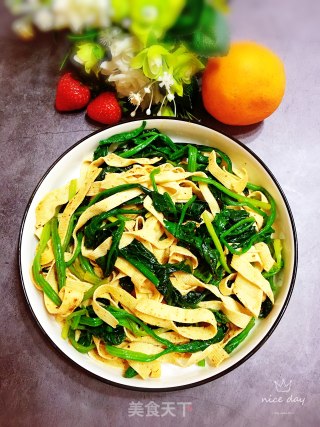 菠菜拌豆皮的做法