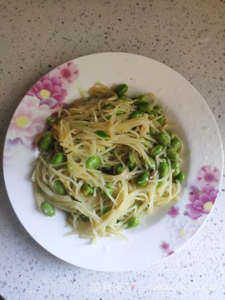土豆丝炒毛豆的做法