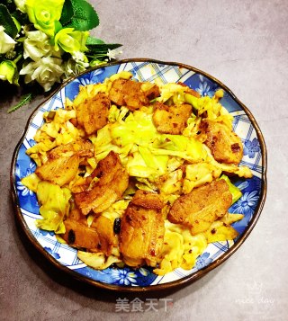 回锅肉炒圆白菜的做法