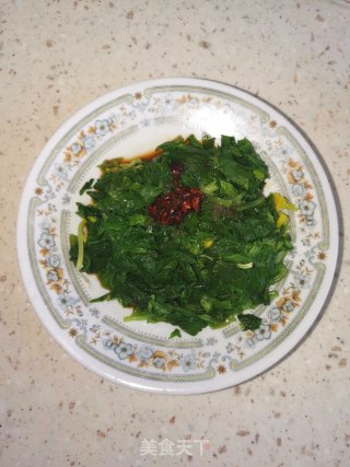 拌芹菜叶的做法