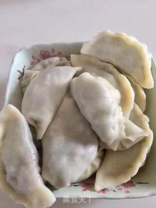 鸡蛋韭菜饺子的做法