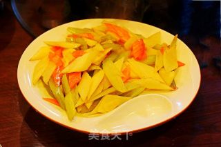 芹菜炒杏鲍菇的做法
