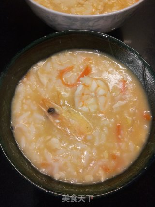 海鸭蛋鲜虾粥的做法