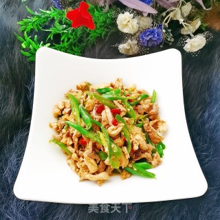 青椒炒鸡胸肉的做法