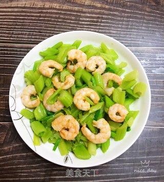 芹菜虾仁的做法
