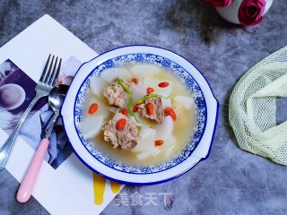 萝卜骨头汤的做法