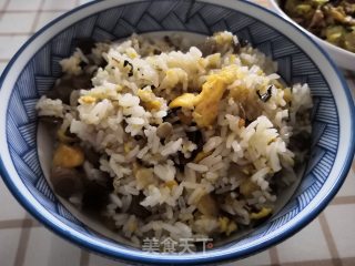 腌菜蛋炒饭