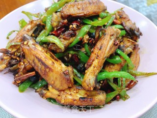 干煸鸡翅中的做法
