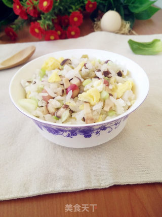 藕丁榨菜炒饭