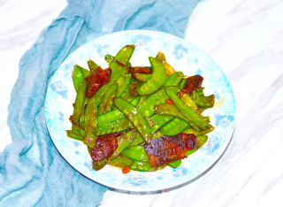 荷兰豆炒腊肠的做法