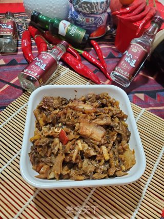 五花肉炒咸菜的做法