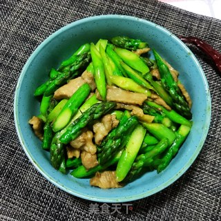 芦笋炒肉的做法