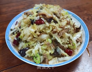 家常包菜炒肉丝的做法