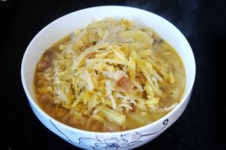 酸菜猪肉炖土豆的做法