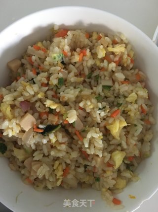 胡萝卜火腿鸡蛋炒饭
