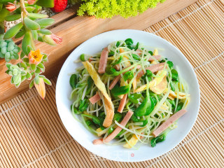 火腿鸡蛋炒黑豆苗的做法