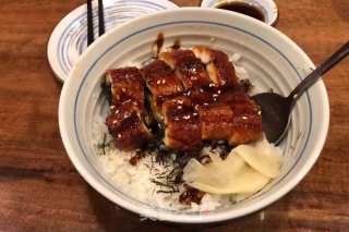 蒲烧鳗鱼饭的做法