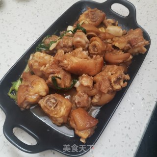 猪蹄汤+红烧猪蹄省钱又美味吃法的做法