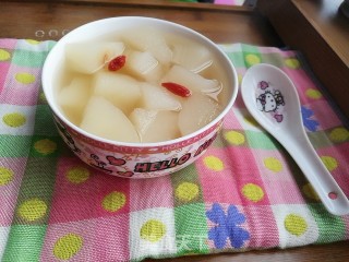 冰糖炖雪梨的做法
