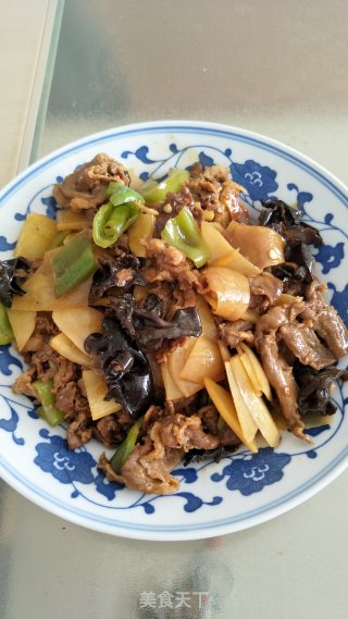 木耳土豆炒肉片的做法