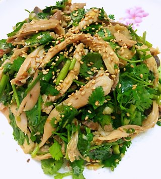 凉拌鸡腿肉的做法