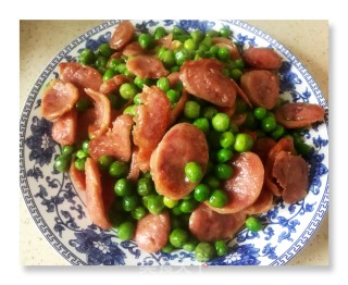 土豆家～～快手家常菜【青豆香肠】的做法