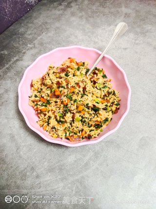 胡萝卜韭菜炒饭