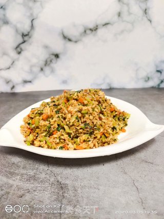 胡萝卜芹菜炒饭
