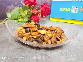 香菇炒鸡胸肉的做法