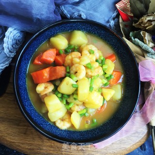 咖喱土豆煮虾仁的做法