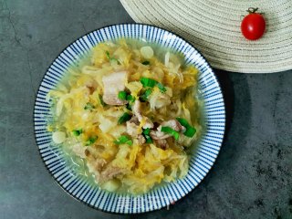 酸菜猪肉炖粉条的做法