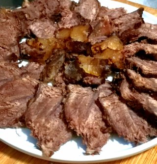 卤牛肉的做法