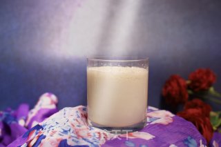 牛奶哈密瓜汁的做法