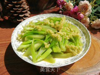莴笋炒花菜的做法